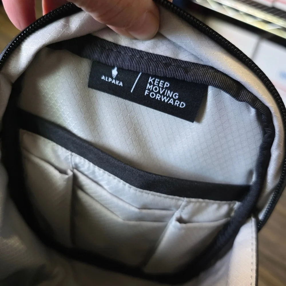 Alpaka Metro Sling V2 Black Axoflux 300D Water Resistant EDC Bag AD010630121